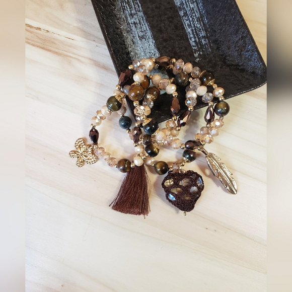 Agate Gold Plated Beaded Artesanal Stretchable Bracelets 4 Different Colors! - Picture 7 of 8